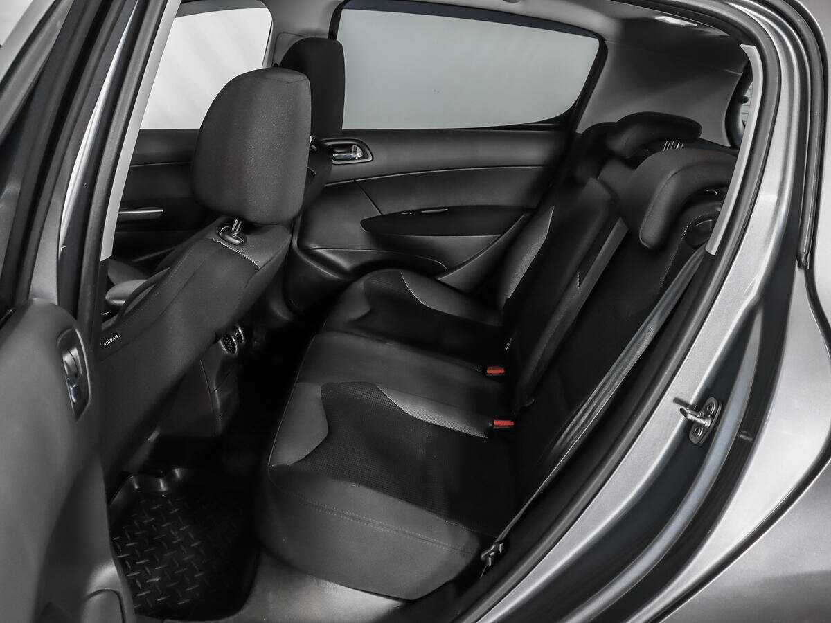 Купить Peugeot 308, 2010, 111 140 км, фото №10