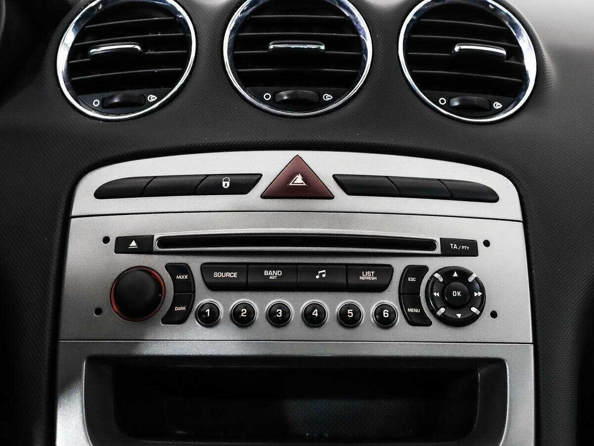 Купить Peugeot 308, 2010, 111 140 км, фото №13