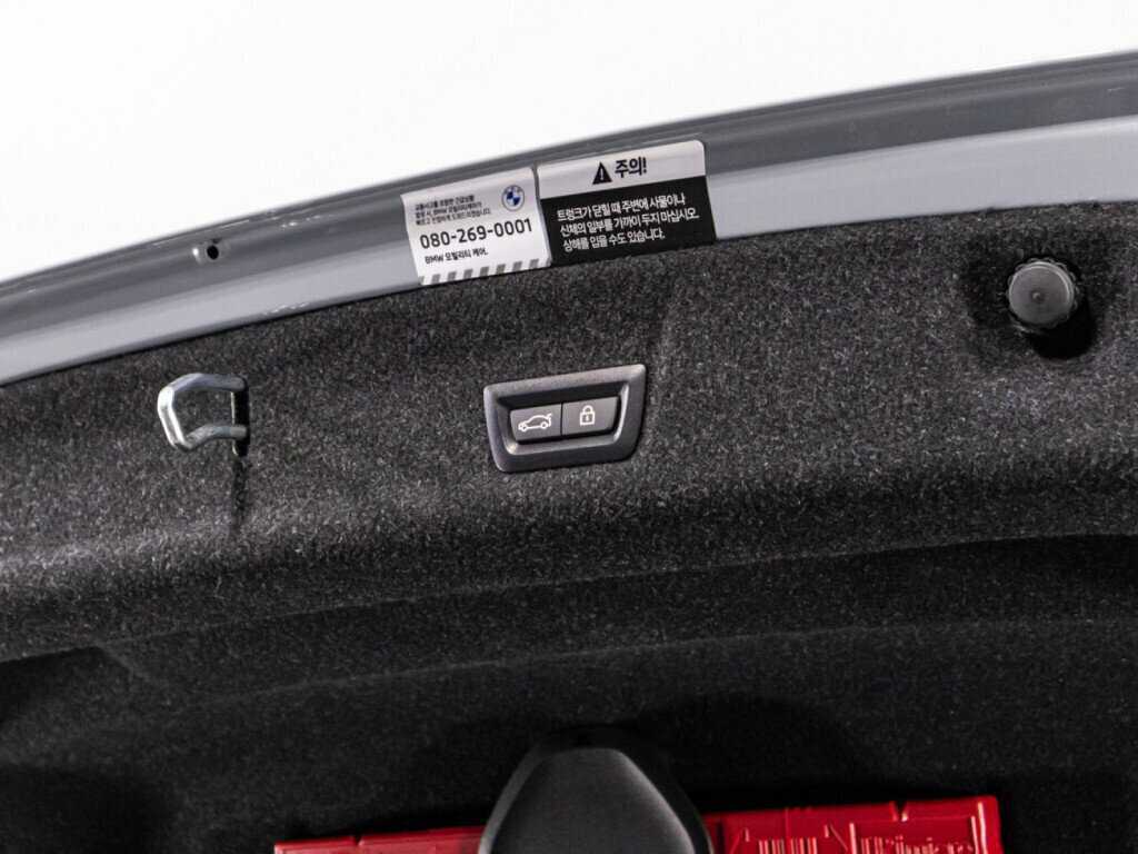 Купить BMW 3 серии 320i, 2023, 17 842 км, фото №15