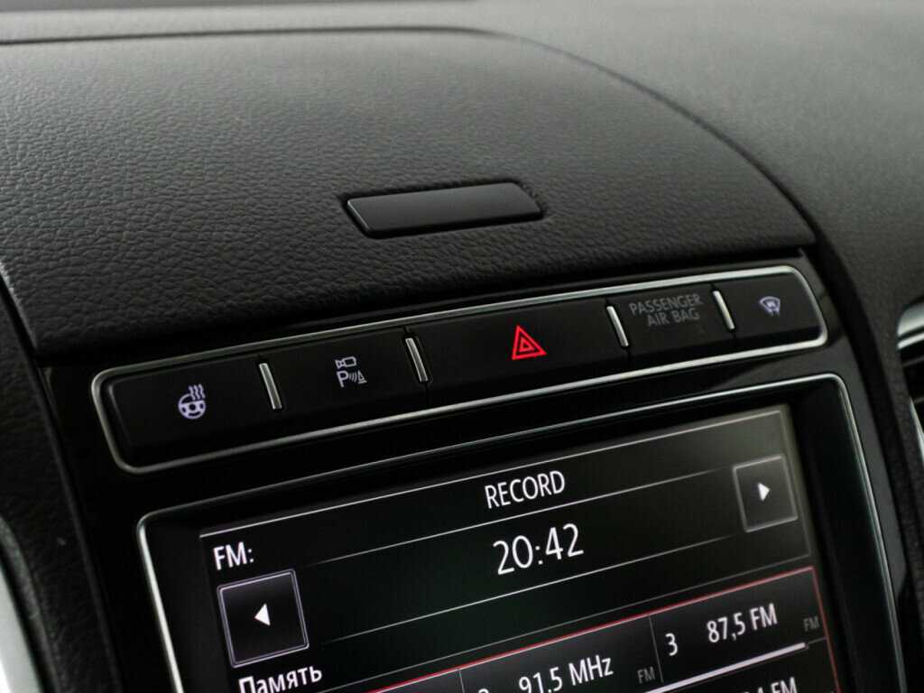 Купить Volkswagen Touareg, 2016, 146 960 км, фото №16