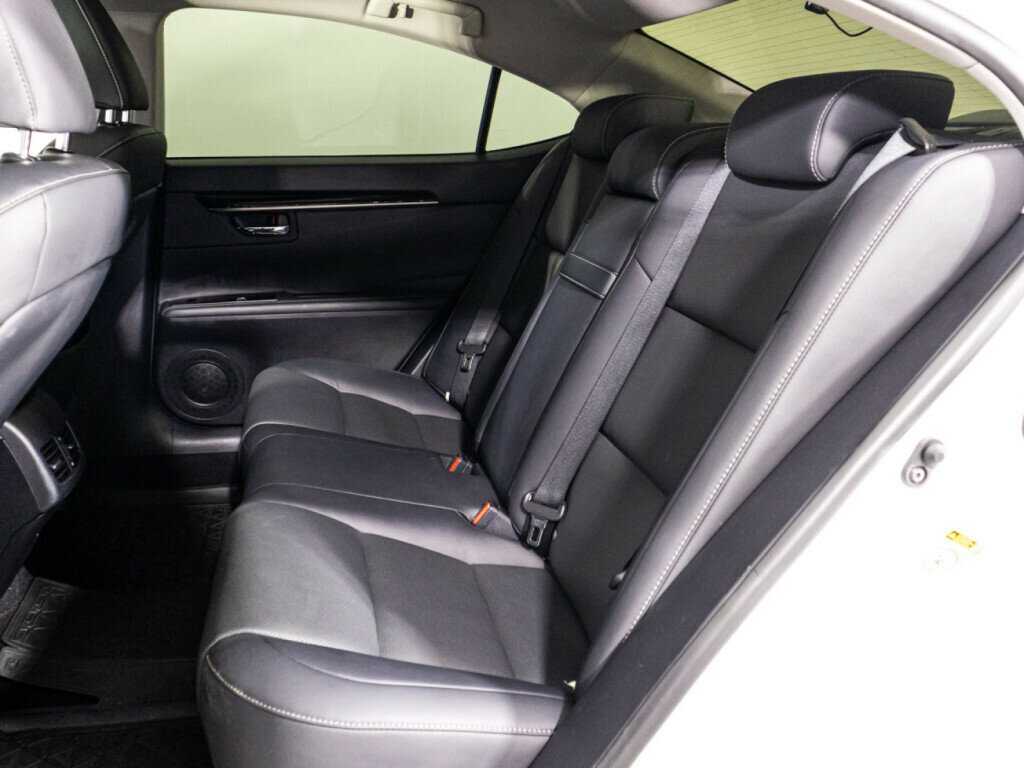 Купить Lexus ES 250, 2017, 166 743 км, фото №10
