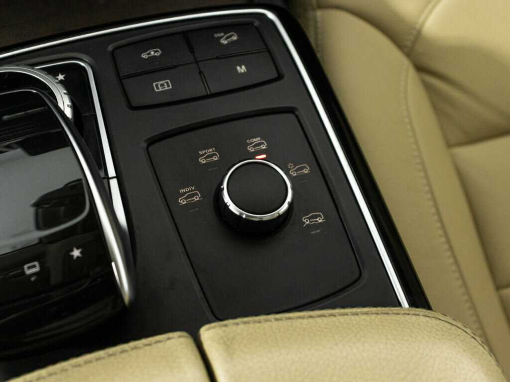 Купить Mercedes-Benz GLS 350 d, 2016, 164 188 км, фото №21