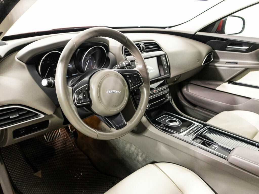 Купить Jaguar XE, 2017, 109 926 км, фото №11