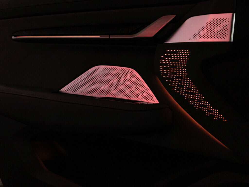 Купить Zeekr 001 100 kWh, 2023, 6 645 км, фото №27