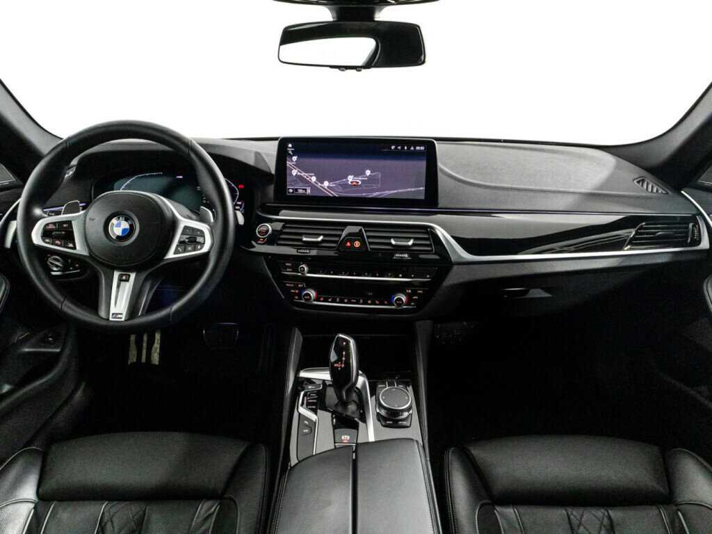 Купить BMW 5 серии M550i xDrive, 2020, 97 874 км, фото №13