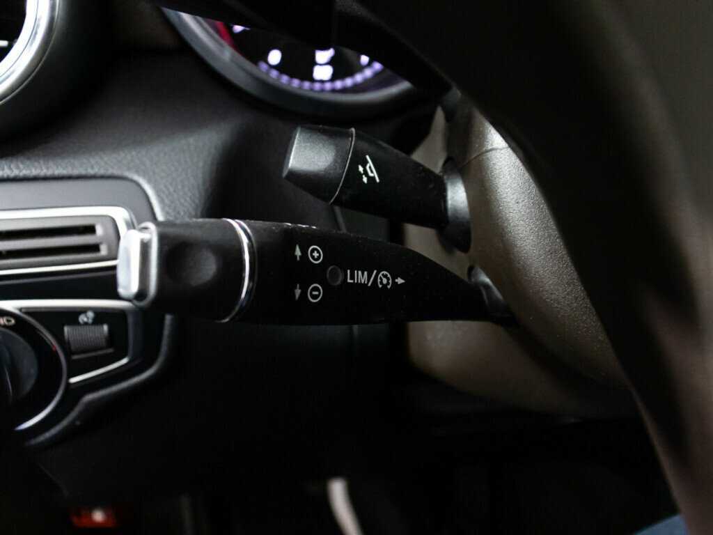 Купить Mercedes-Benz GLC 300, 2015, 136 418 км, фото №23