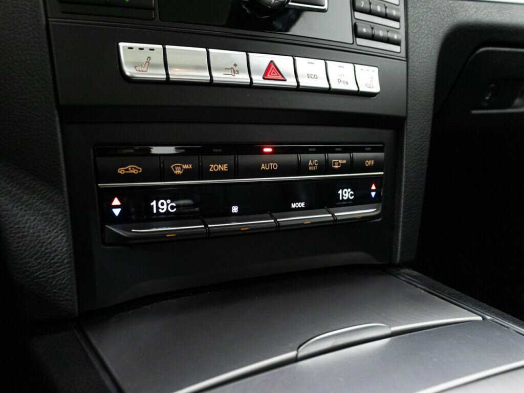 Купить Mercedes-Benz E-Класс 200, 2015, 120 300 км, фото №13