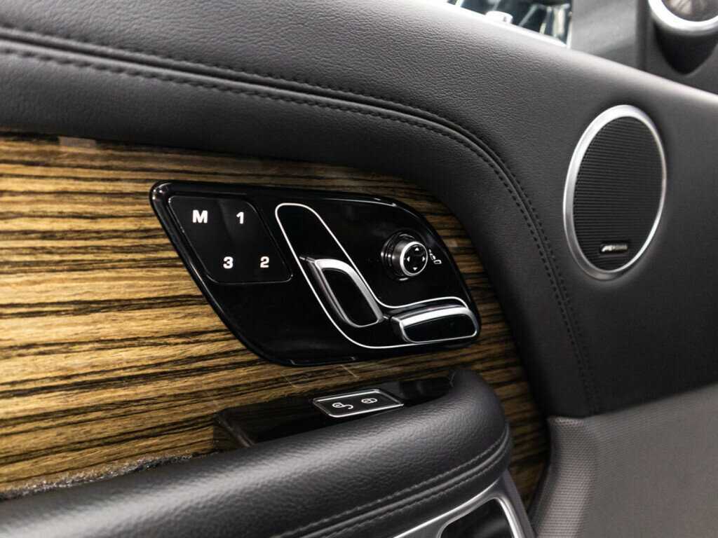Купить Land Rover Range Rover, 2018, 151 478 км, фото №17