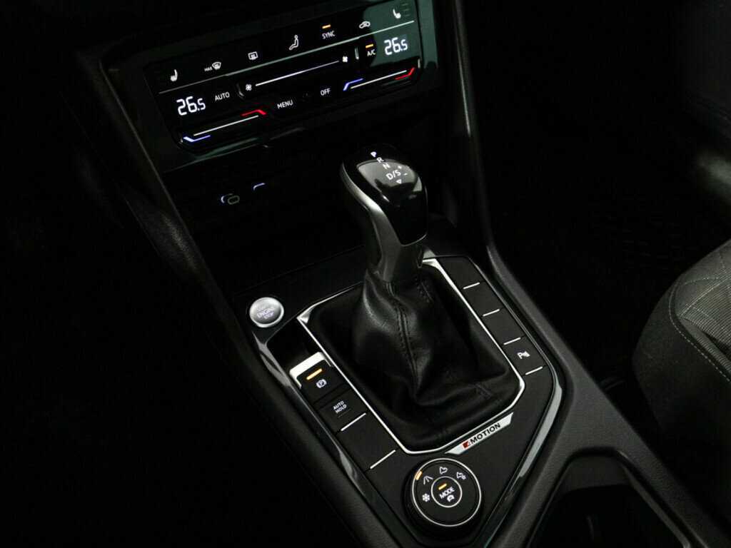 Купить Volkswagen Tiguan, 2021, 128 792 км, фото №19