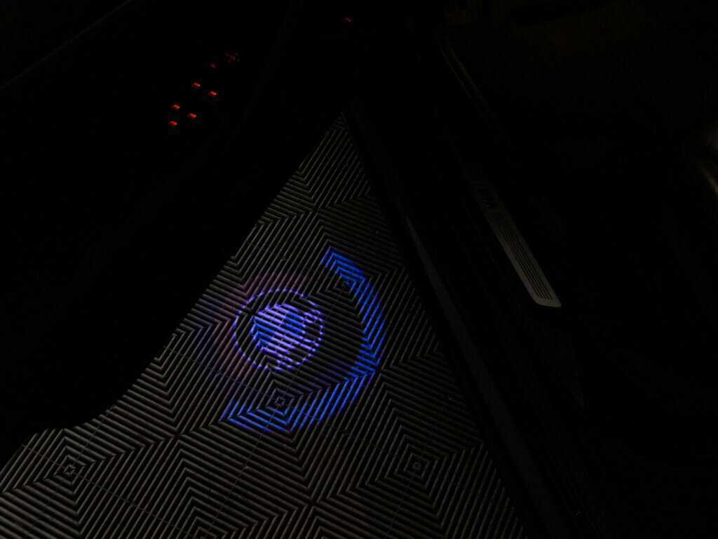 Купить BMW 5 серии 520d xDrive, 2021, 79 833 км, фото №30