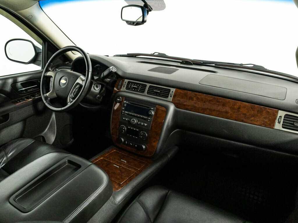 Купить Chevrolet Tahoe 6AT, 2011, 231 537 км, фото №7