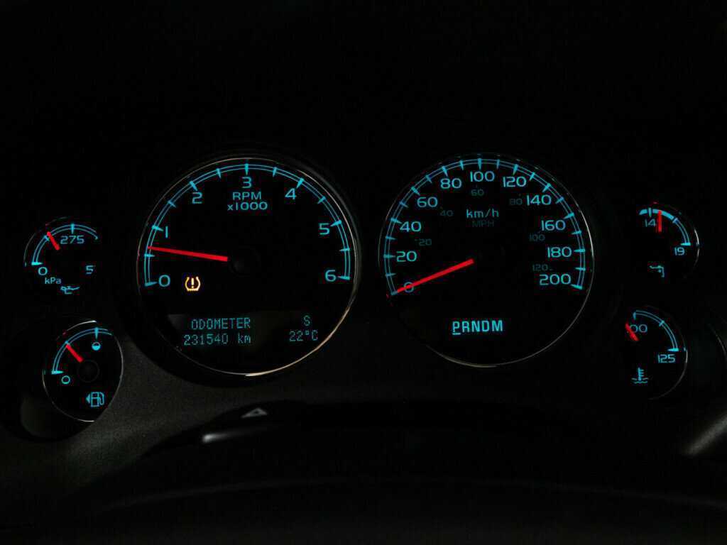 Купить Chevrolet Tahoe 6AT, 2011, 231 537 км, фото №10