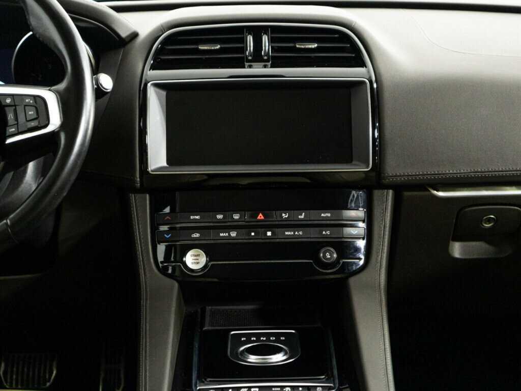 Купить Jaguar F-Pace, 2018, 76 223 км, фото №14