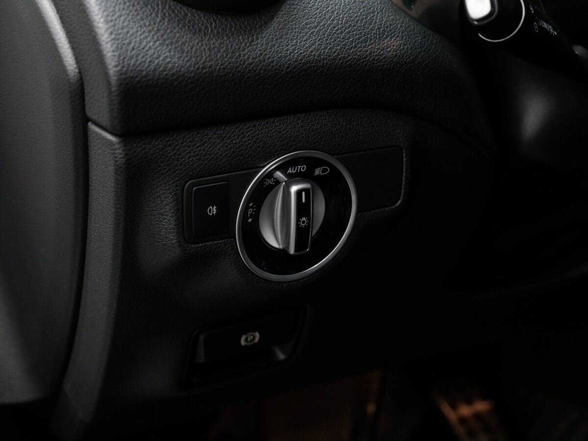 Купить Mercedes-Benz GLA 250, 2016, 112 406 км, фото №18