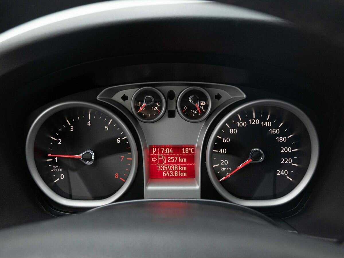 Купить Ford Focus, 2010, 335 938 км, фото №15