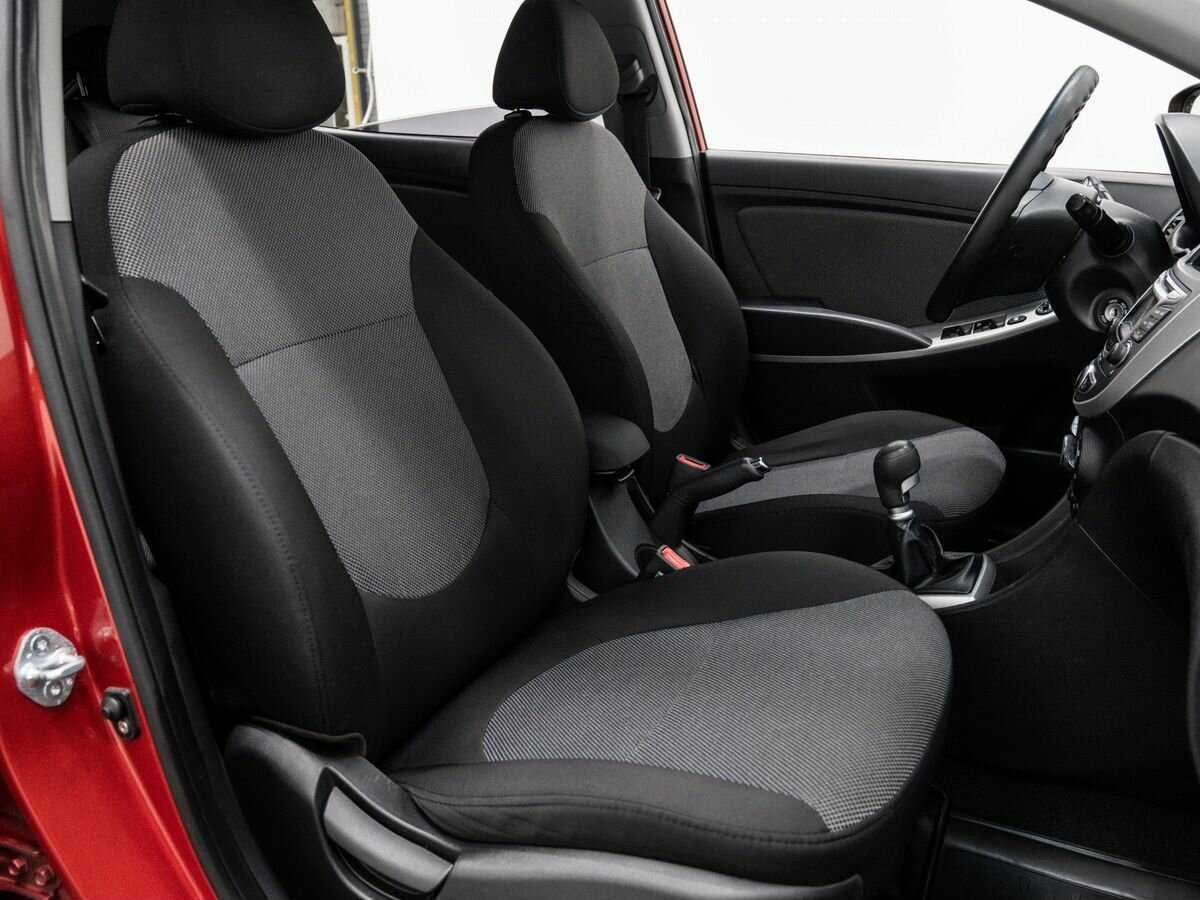 Купить Hyundai Solaris, 2011, 132 445 км, фото №9