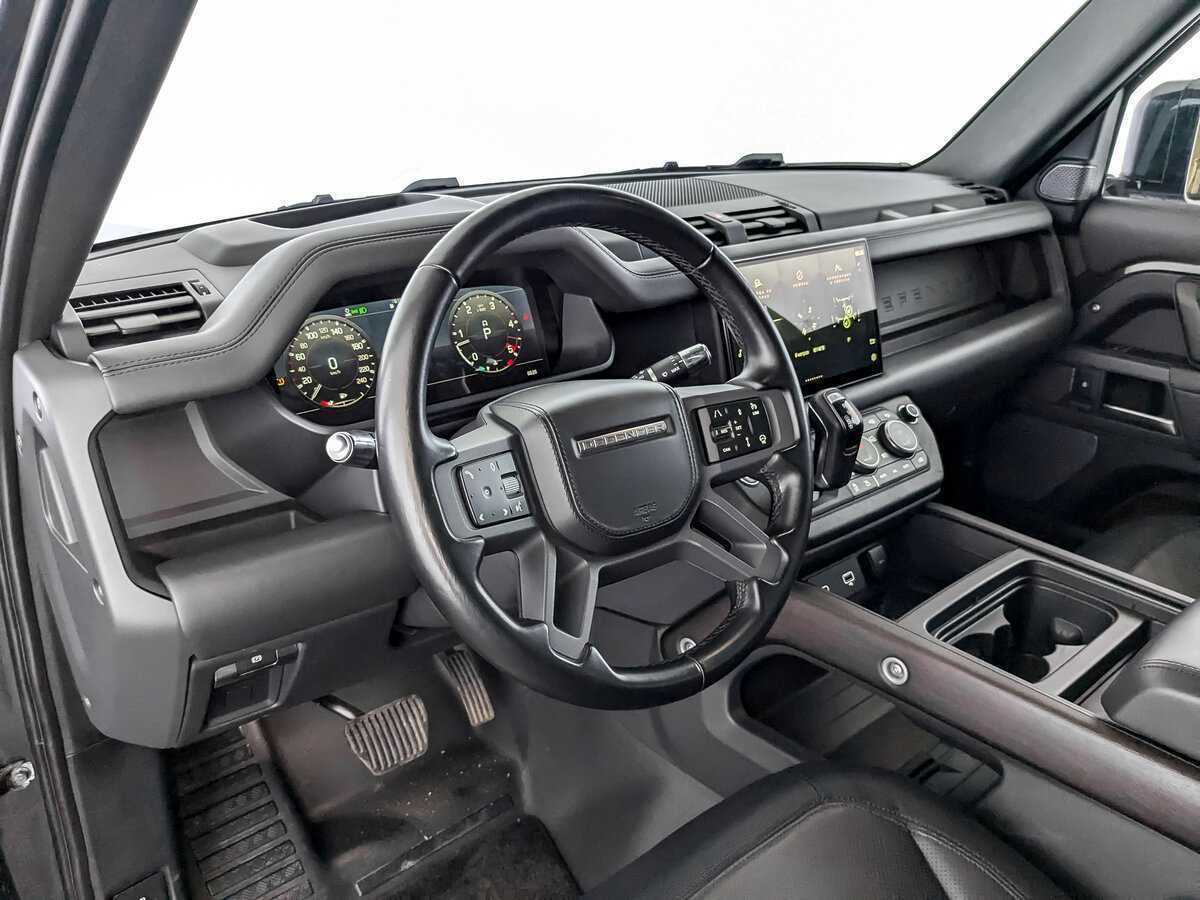 Купить Land Rover Defender 110, 2021, 61 571 км, фото №16