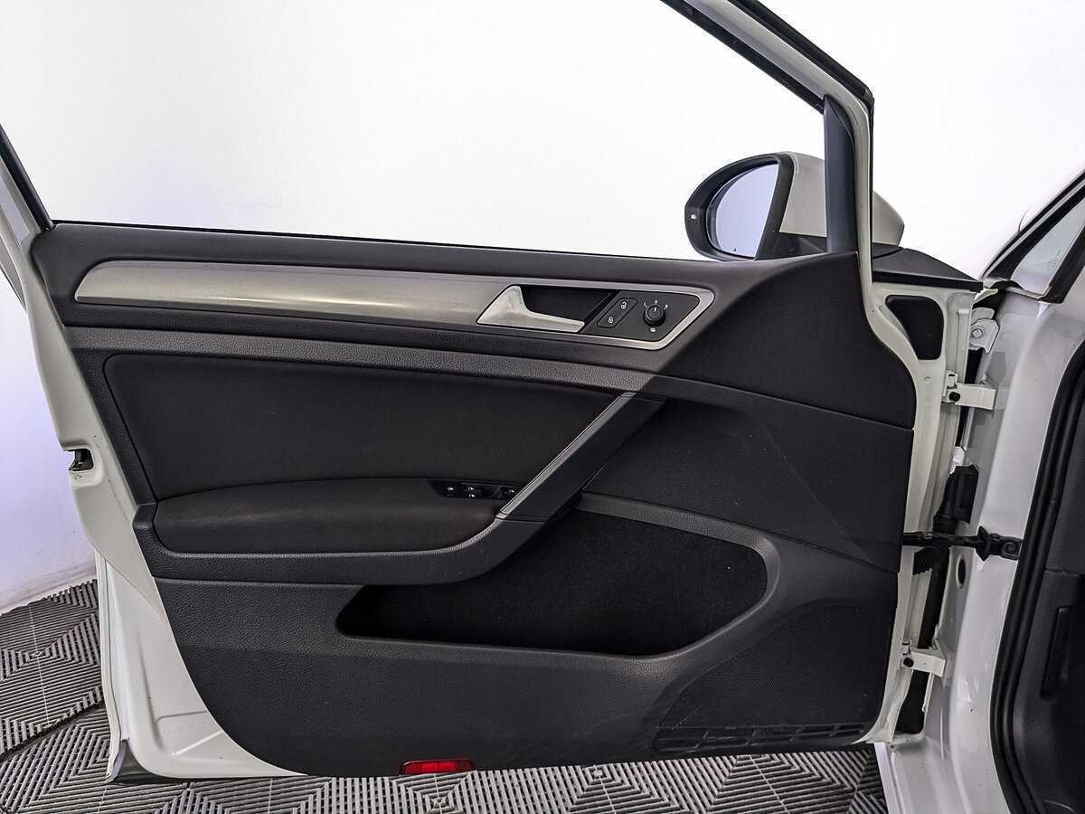 Купить Volkswagen Golf, 2014, 148 827 км, фото №19