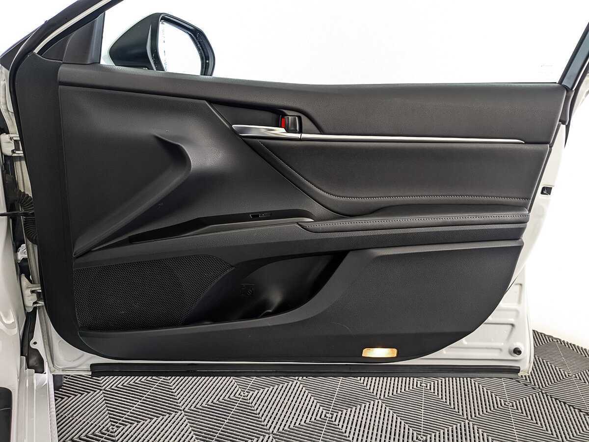 Купить Toyota Camry, 2021, 98 993 км, фото №25