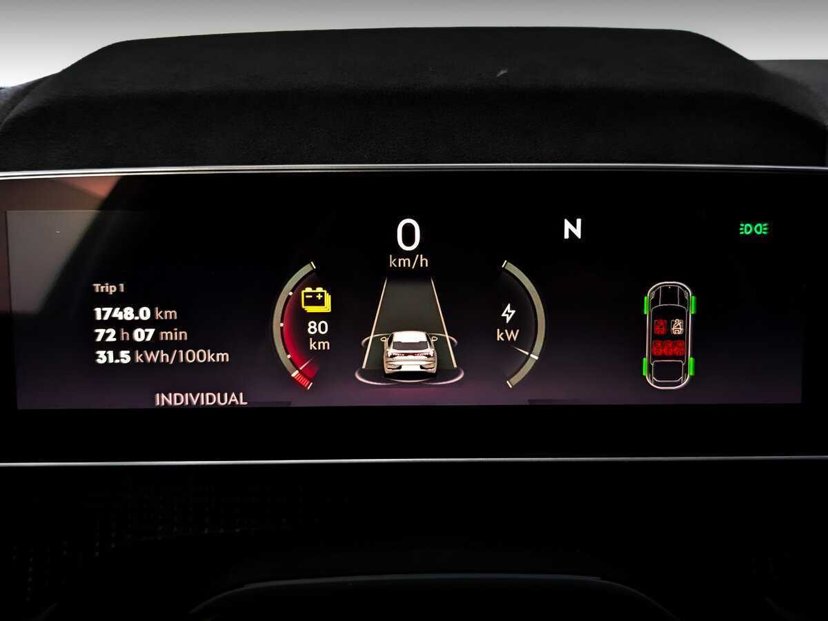 Купить Zeekr 001 100 kWh, 2022, 24 636 км, фото №13