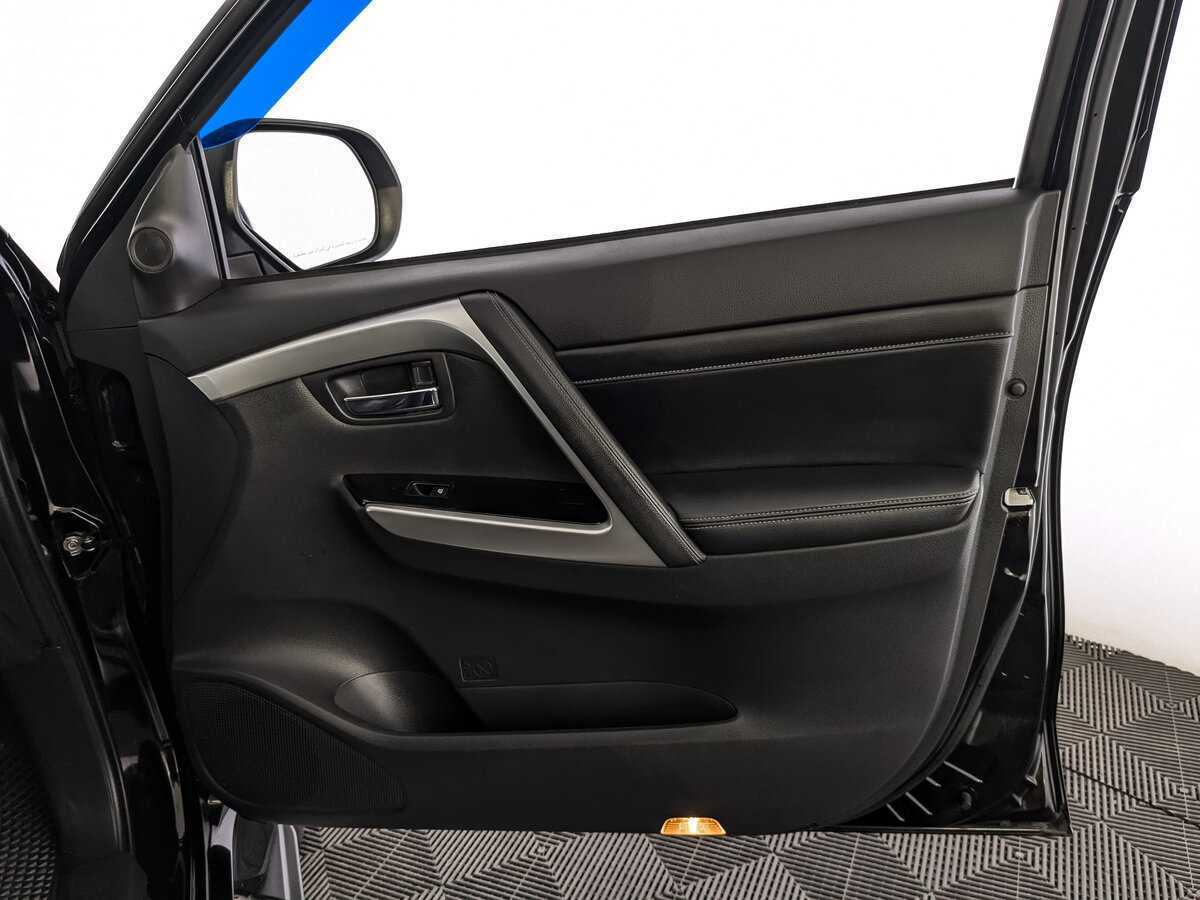 Купить Mitsubishi Montero Sport, 2023, 48 889 км, фото №23