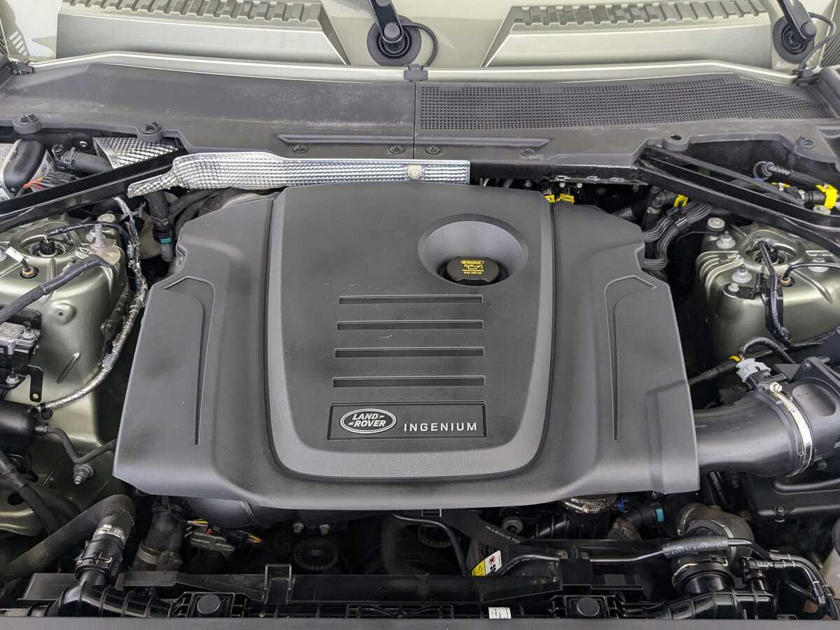 Купить Land Rover Defender 110, 2021, 61 005 км, фото №9