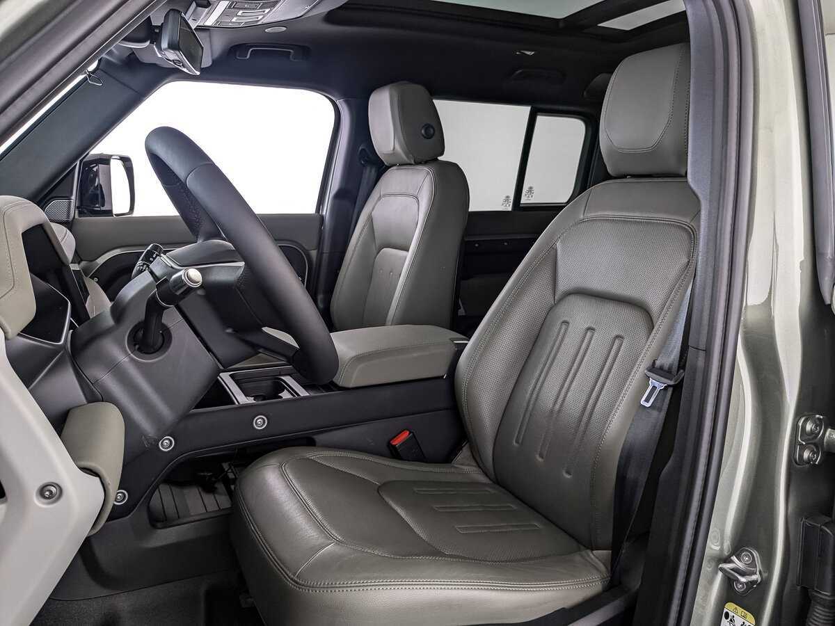 Купить Land Rover Defender 110, 2021, 61 005 км, фото №20