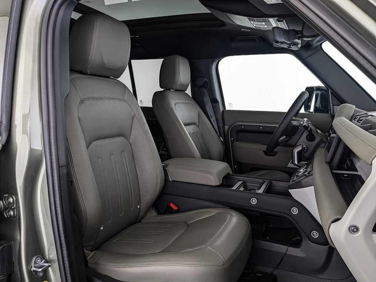 Купить Land Rover Defender 110, 2021, 61 005 км, фото №24