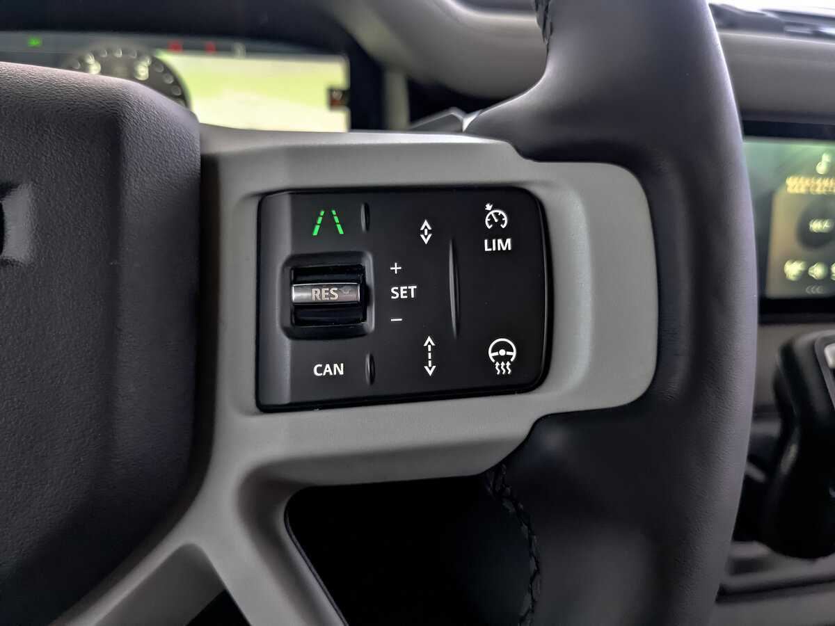 Купить Land Rover Defender 110, 2021, 61 005 км, фото №29