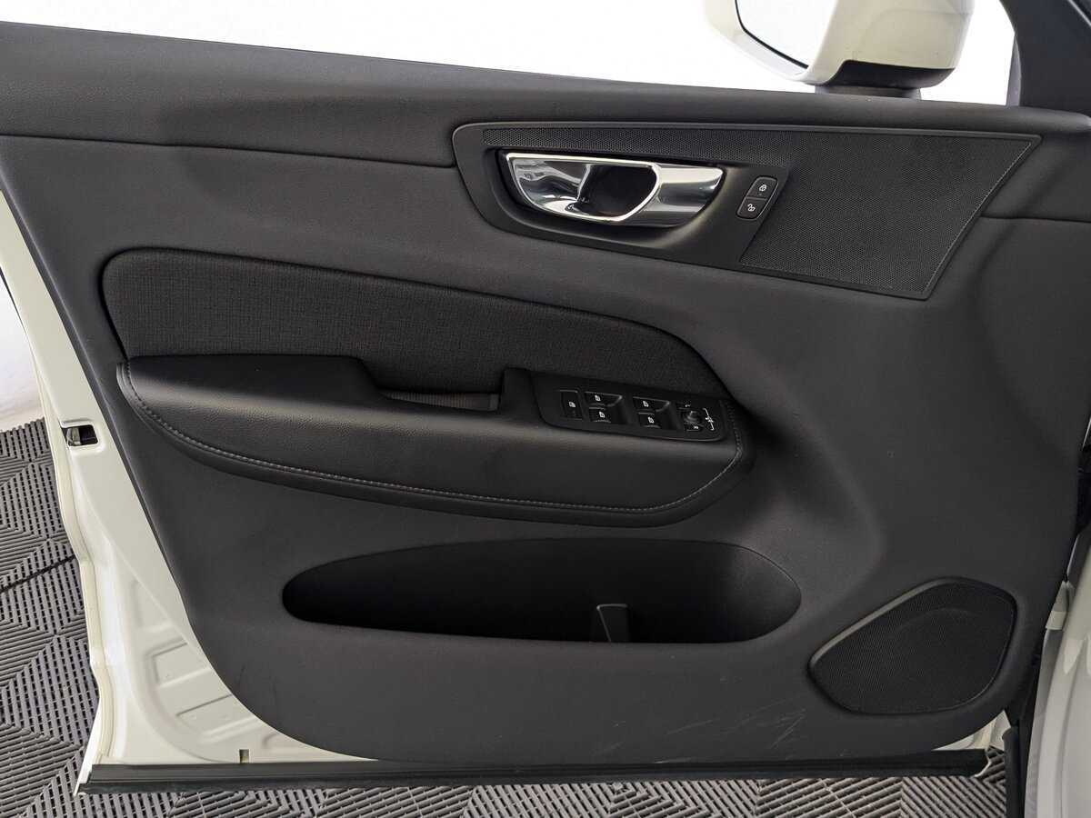 Купить Volvo XC60, 2019, 51 944 км, фото №19