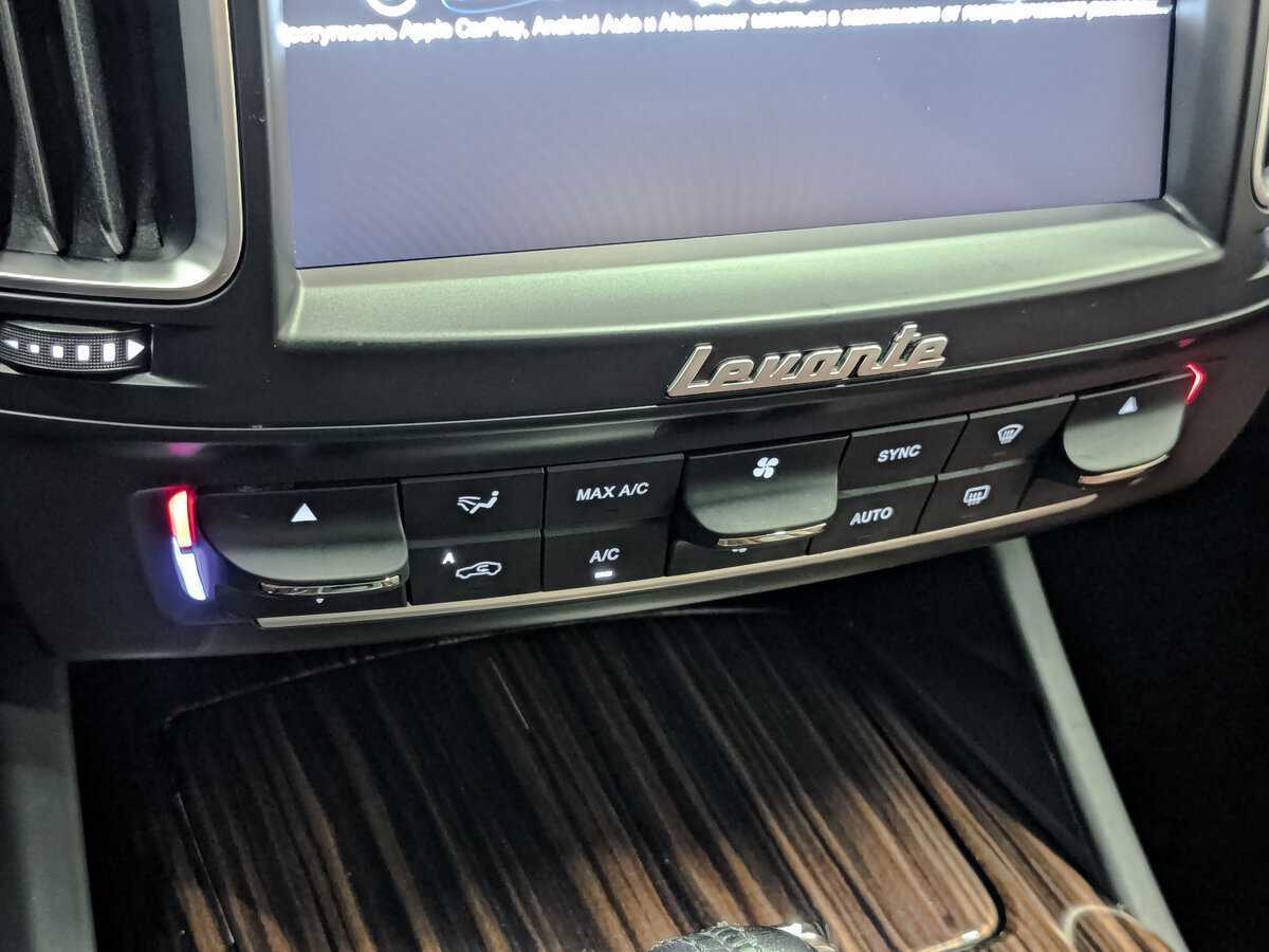 Купить Maserati Levante Diesel, 2017, 92 819 км, фото №29