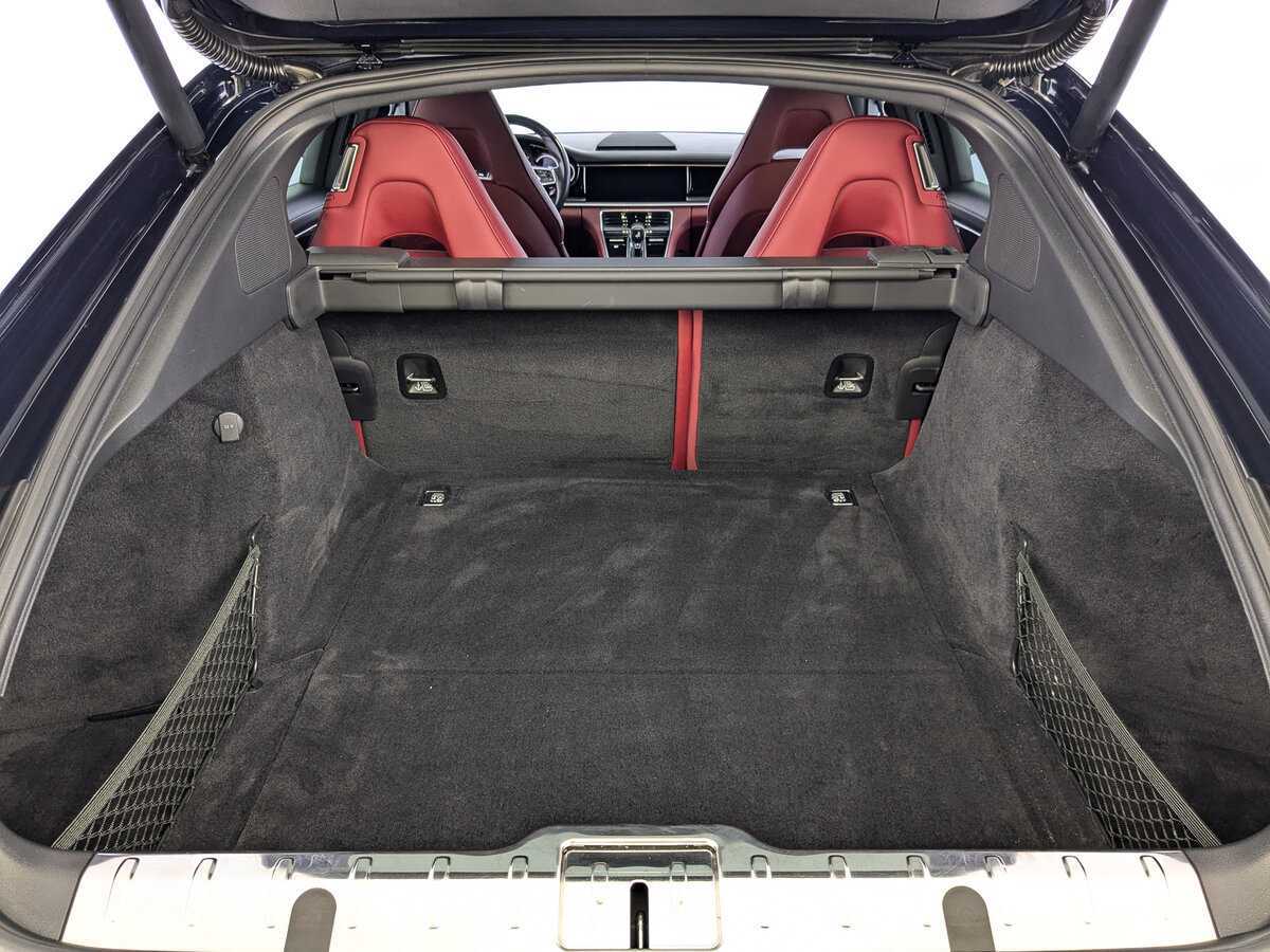 Купить Porsche Panamera 4, 2019, 96 179 км, фото №10