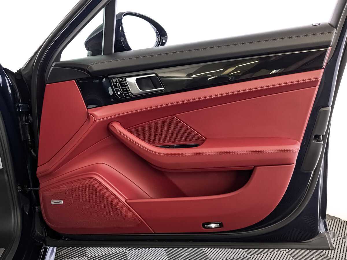 Купить Porsche Panamera 4, 2019, 96 179 км, фото №25