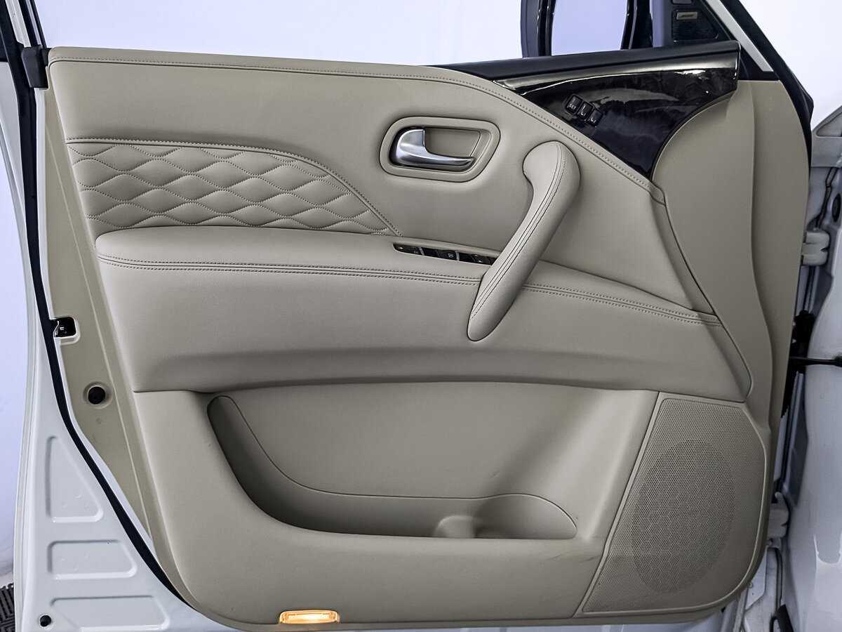 Купить Infiniti QX80, 2018, 133 396 км, фото №19