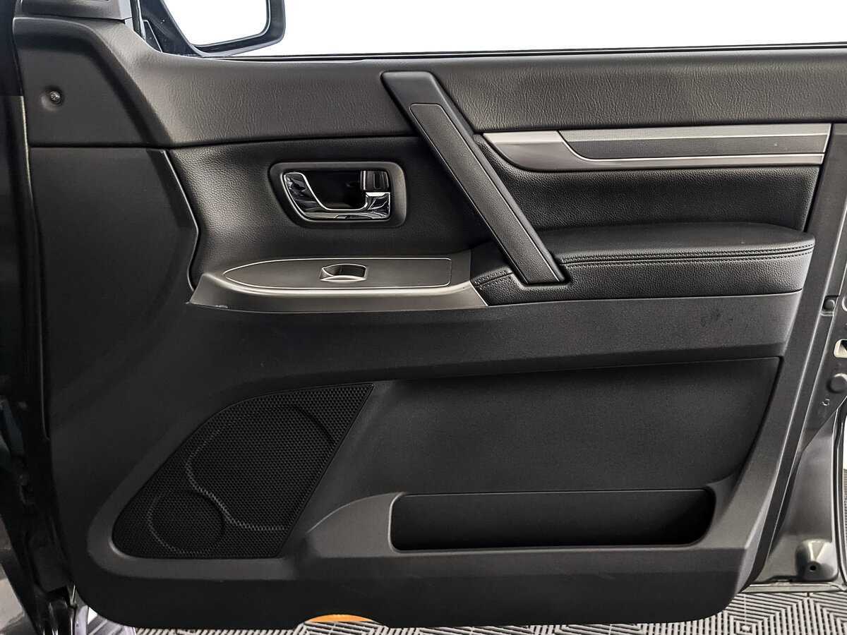 Купить Mitsubishi Pajero, 2018, 83 056 км, фото №24