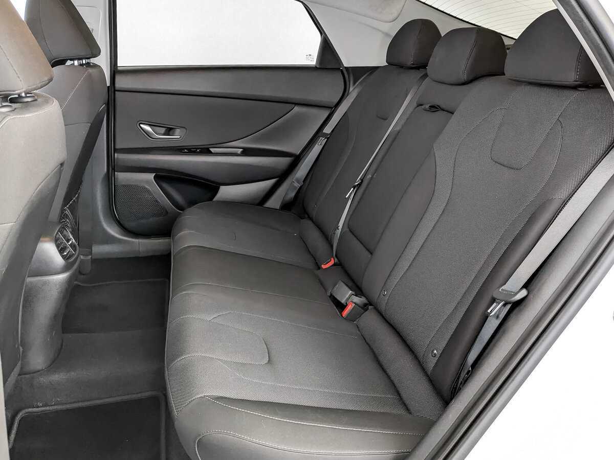 Купить Hyundai Elantra, 2021, 101 404 км, фото №12