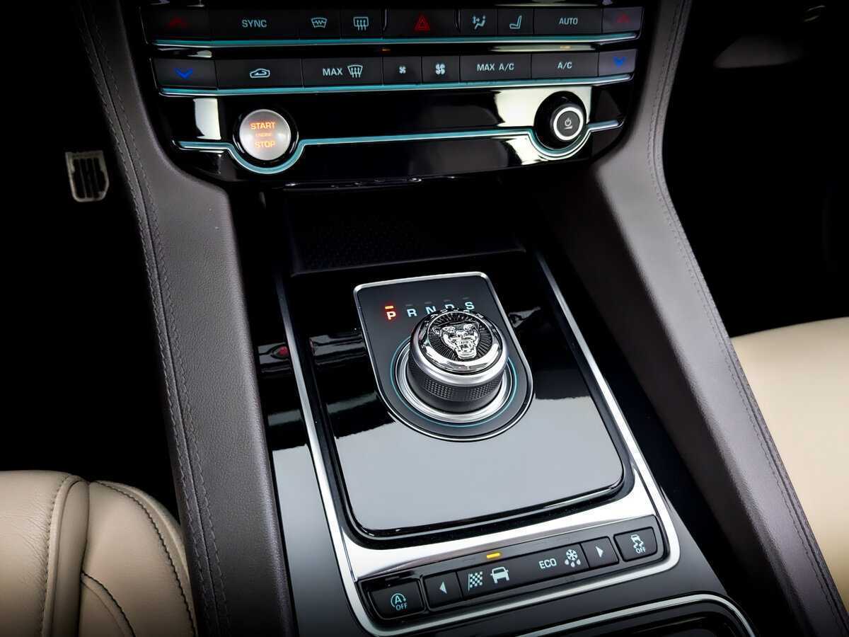 Купить Jaguar F-Pace, 2020, 65 596 км, фото №27
