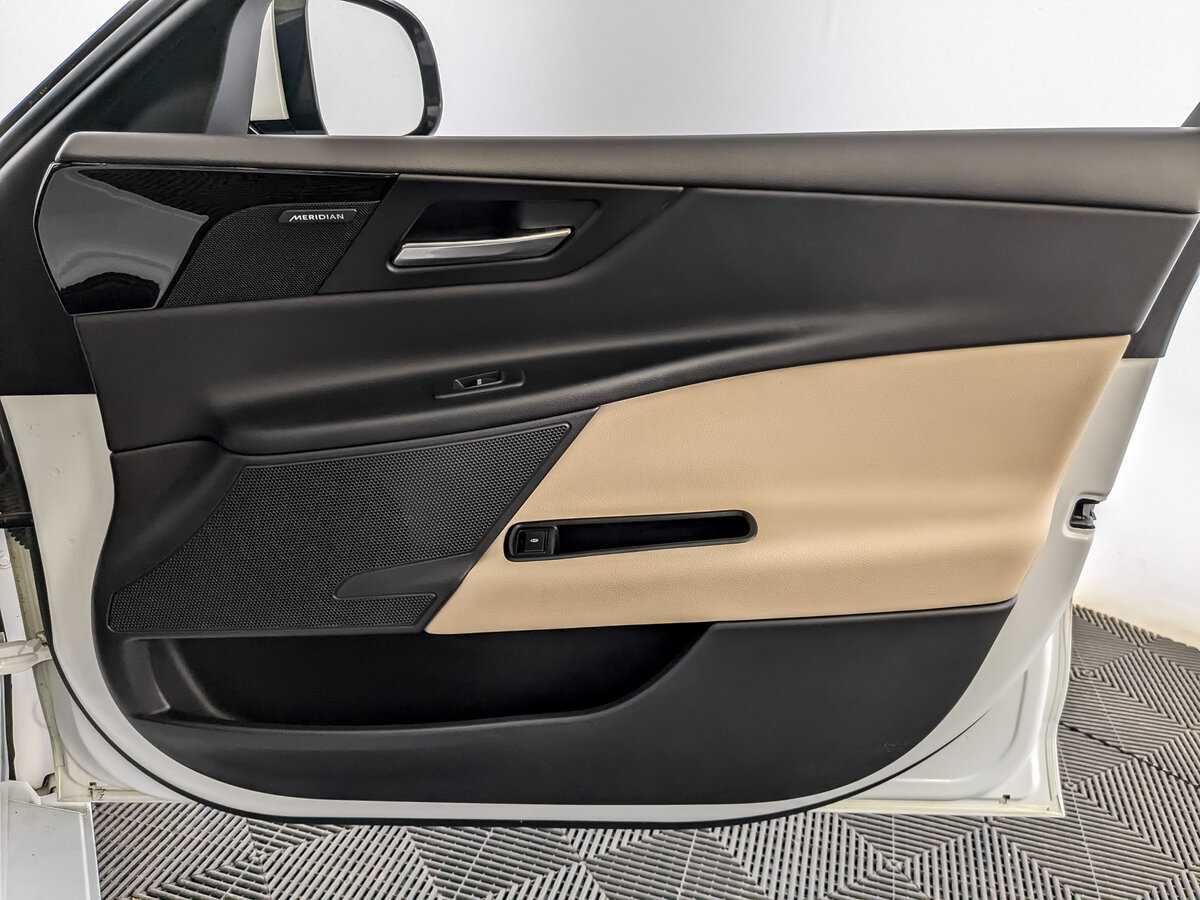Купить Jaguar XE, 2017, 98 697 км, фото №26