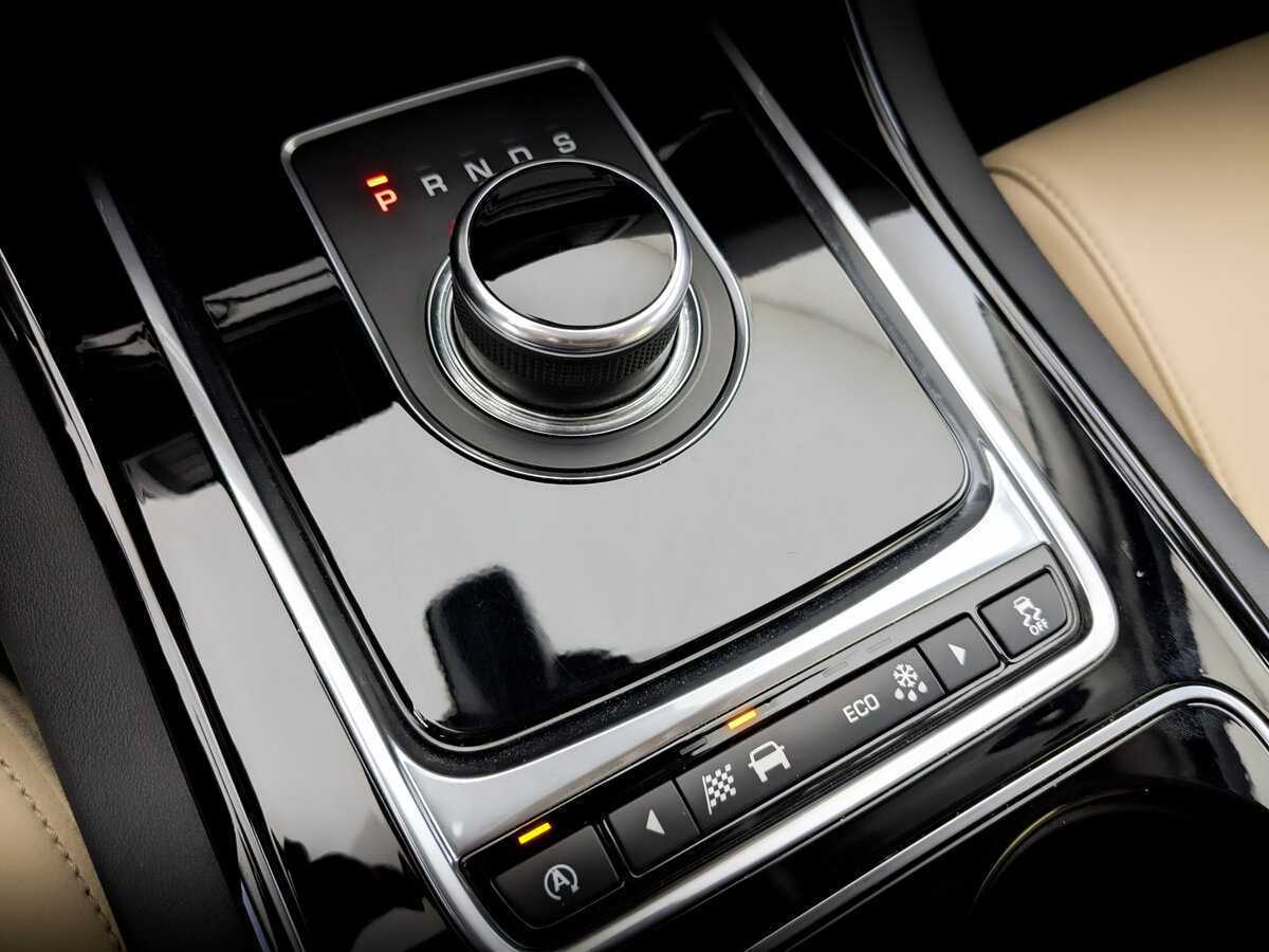 Купить Jaguar XE, 2017, 98 697 км, фото №27