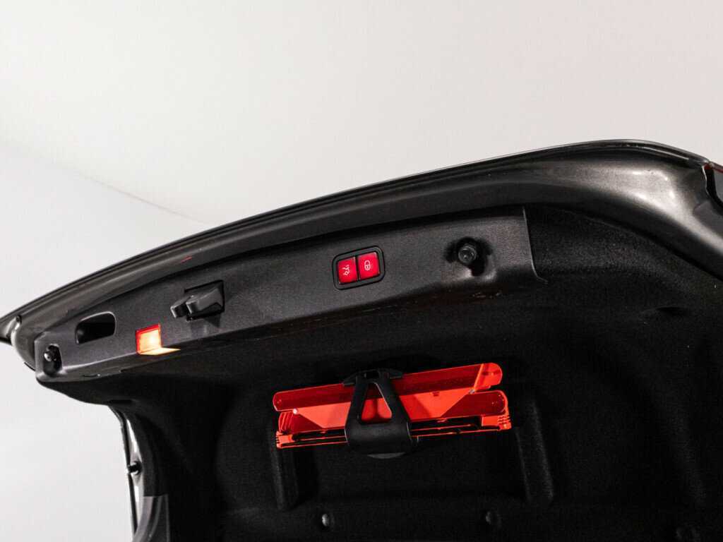 Купить Mercedes-Benz E-Класс AMG 63 AMG, 2014, 139 200 км, фото №16