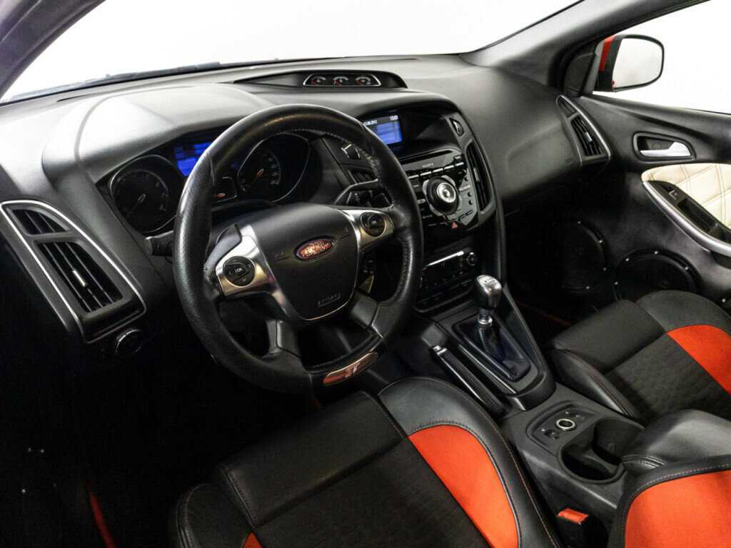 Купить Ford Focus ST, 2012, 167 938 км, фото №11
