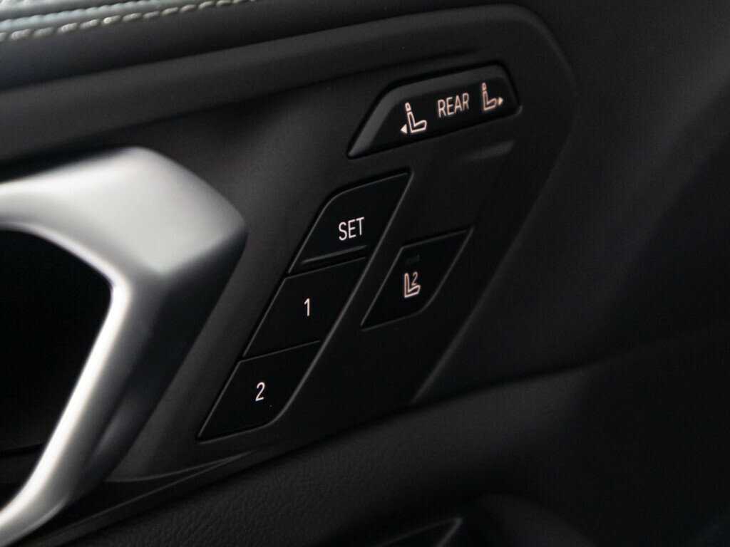 Купить BMW X7 40i, 2020, 73 917 км, фото №24