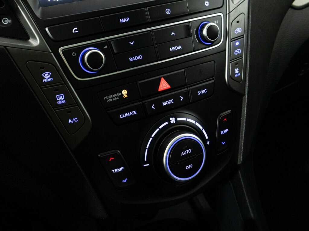 Купить Hyundai Santa Fe Grand, 2018, 197 211 км, фото №16