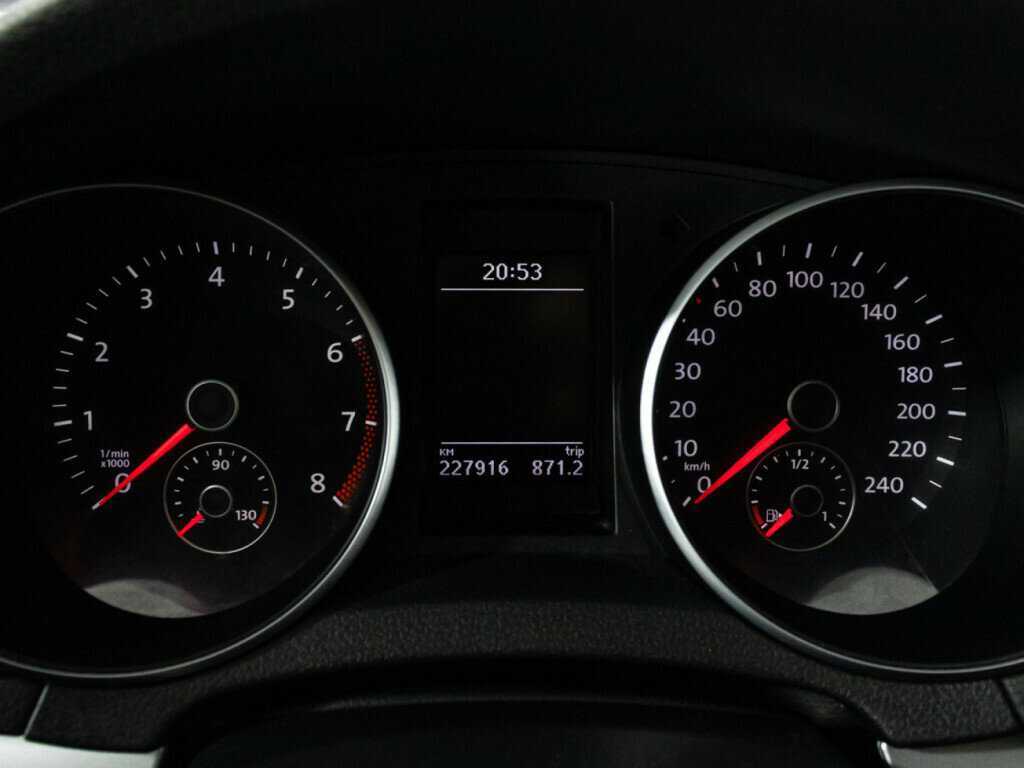 Купить Volkswagen Golf, 2011, 227 917 км, фото №12