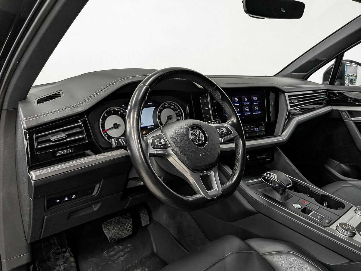Купить Volkswagen Touareg, 2019, 98 122 км, фото №15