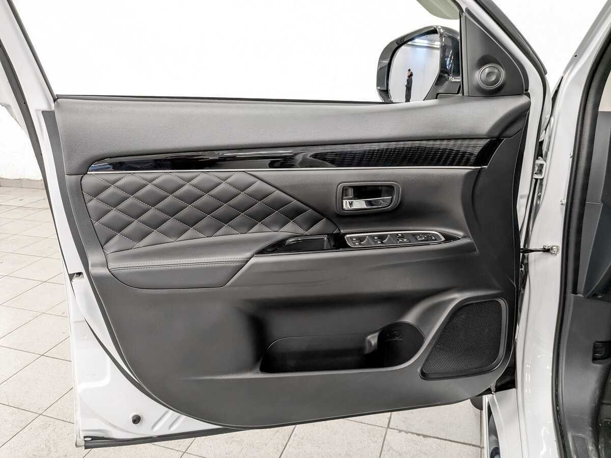 Купить Mitsubishi Outlander, 2022, 8 874 км, фото №19