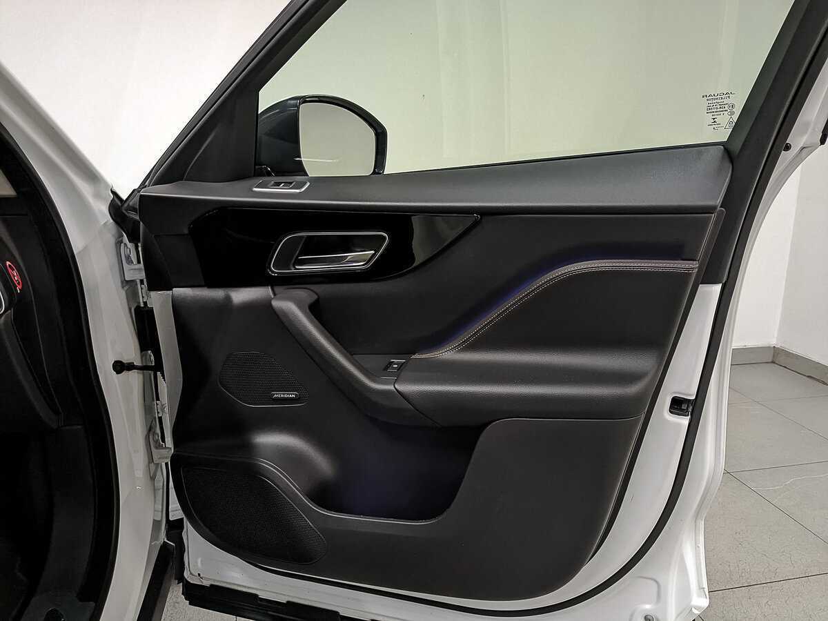 Купить Jaguar F-Pace, 2018, 113 874 км, фото №23