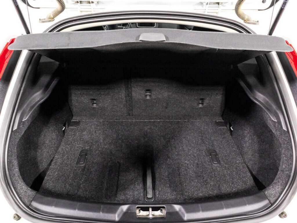 Купить Volvo V40 Cross Country, 2019, 68 202 км, фото №15