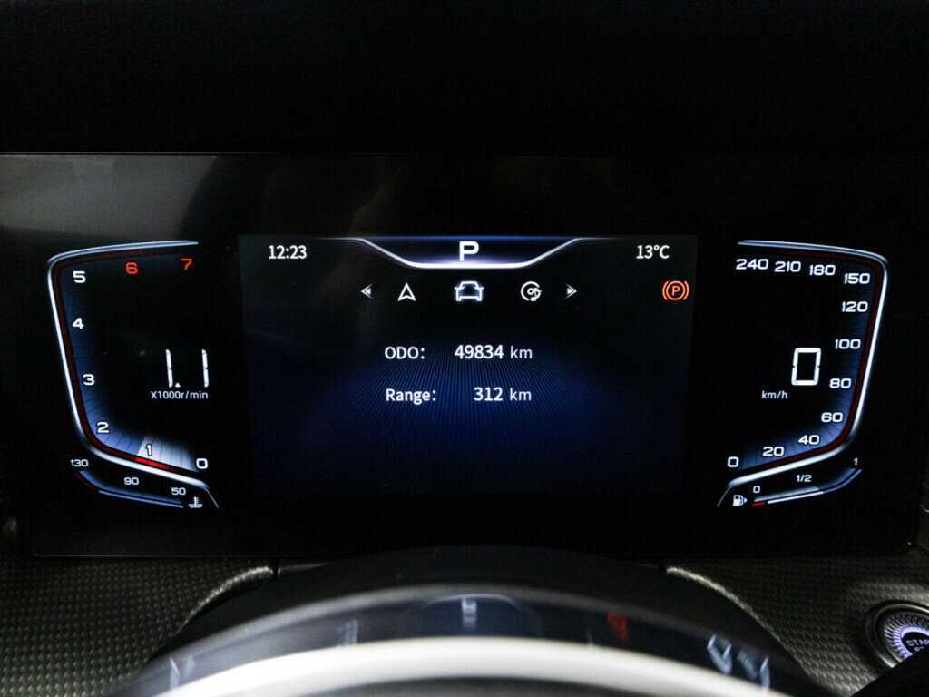 Купить Hongqi H5, 2023, 49 833 км, фото №12