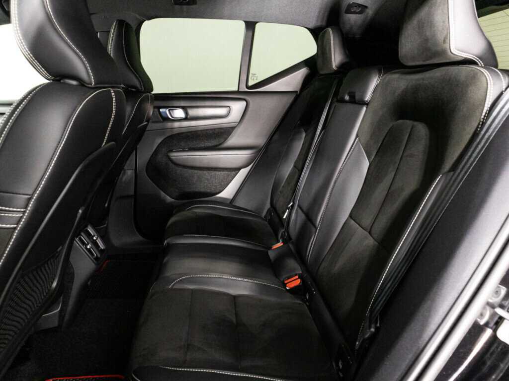 Купить Volvo XC40, 2021, 86 589 км, фото №10
